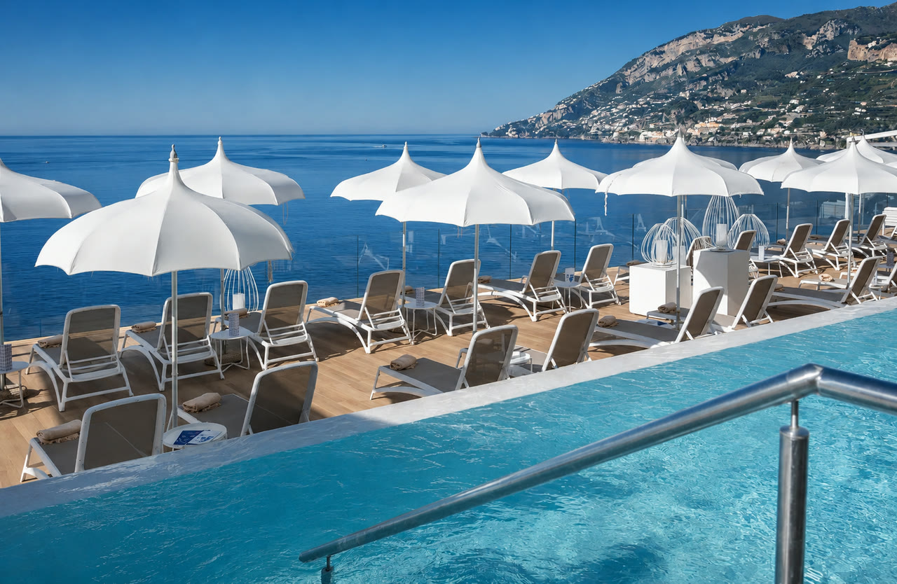 Piscina vista mare