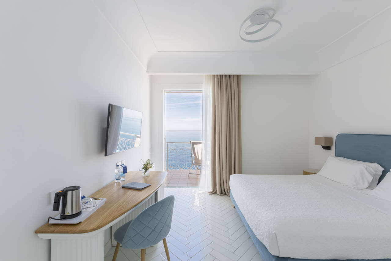 Deluxe